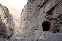 einer der 35 Tunnel im Canyon del Pato